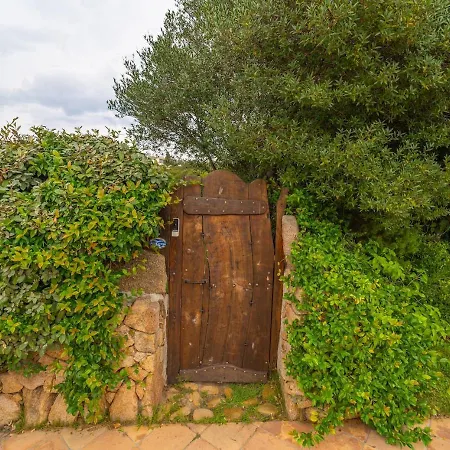 Domo Mea - By Searly Vila Porto Cervo