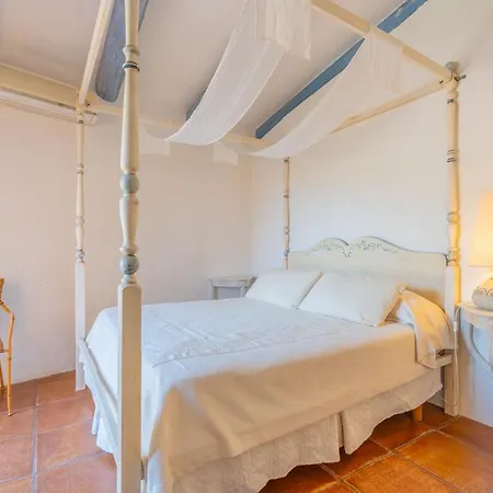 Villa Domo Mea - By Searly